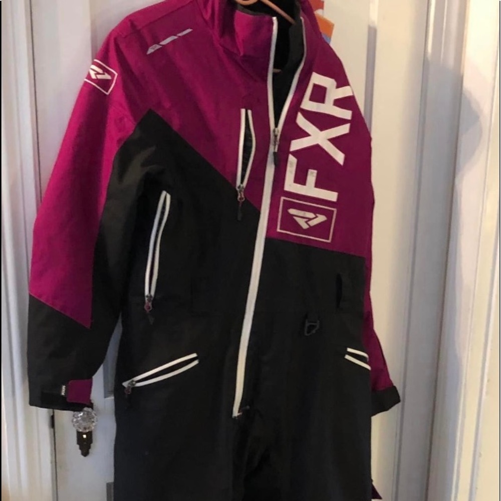 FXR squadron insulated mono suit in great shape no tears